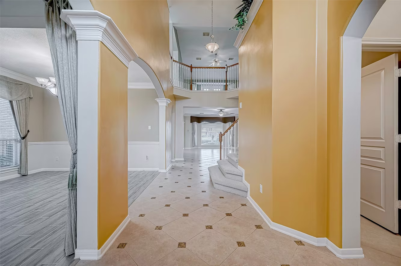 Photo 5 of 11711 Lismore Lake Drive, Cypress, TX