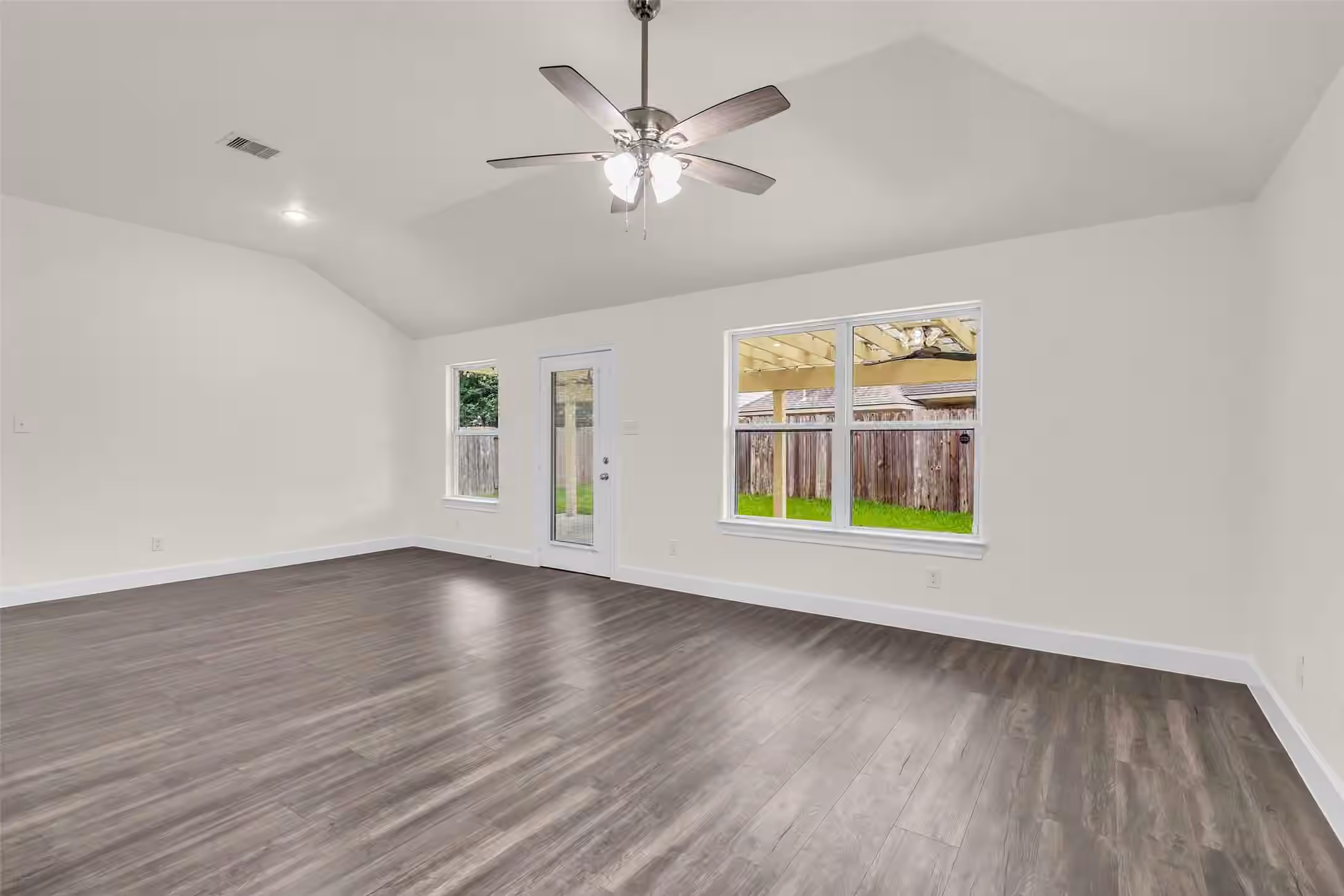 Photo 3 of 11919 Prosperity Point Drive, Houston, TX