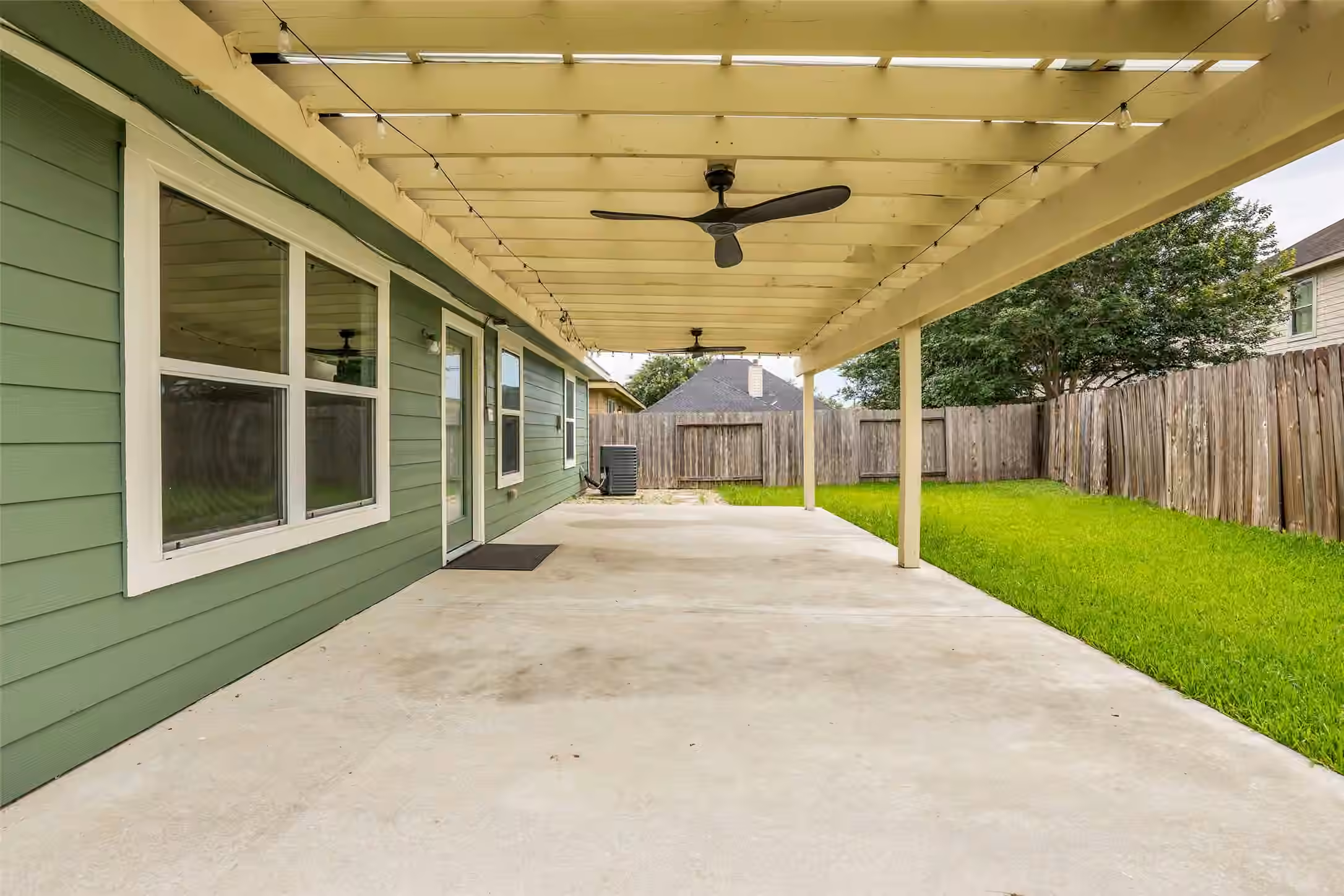 Photo 5 of 11919 Prosperity Point Drive, Houston, TX