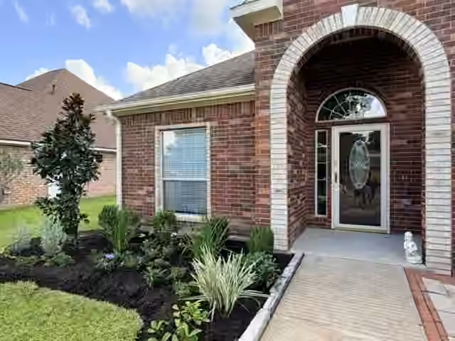 Photo 3 of 519 Oleander Street, Lake Jackson, TX
