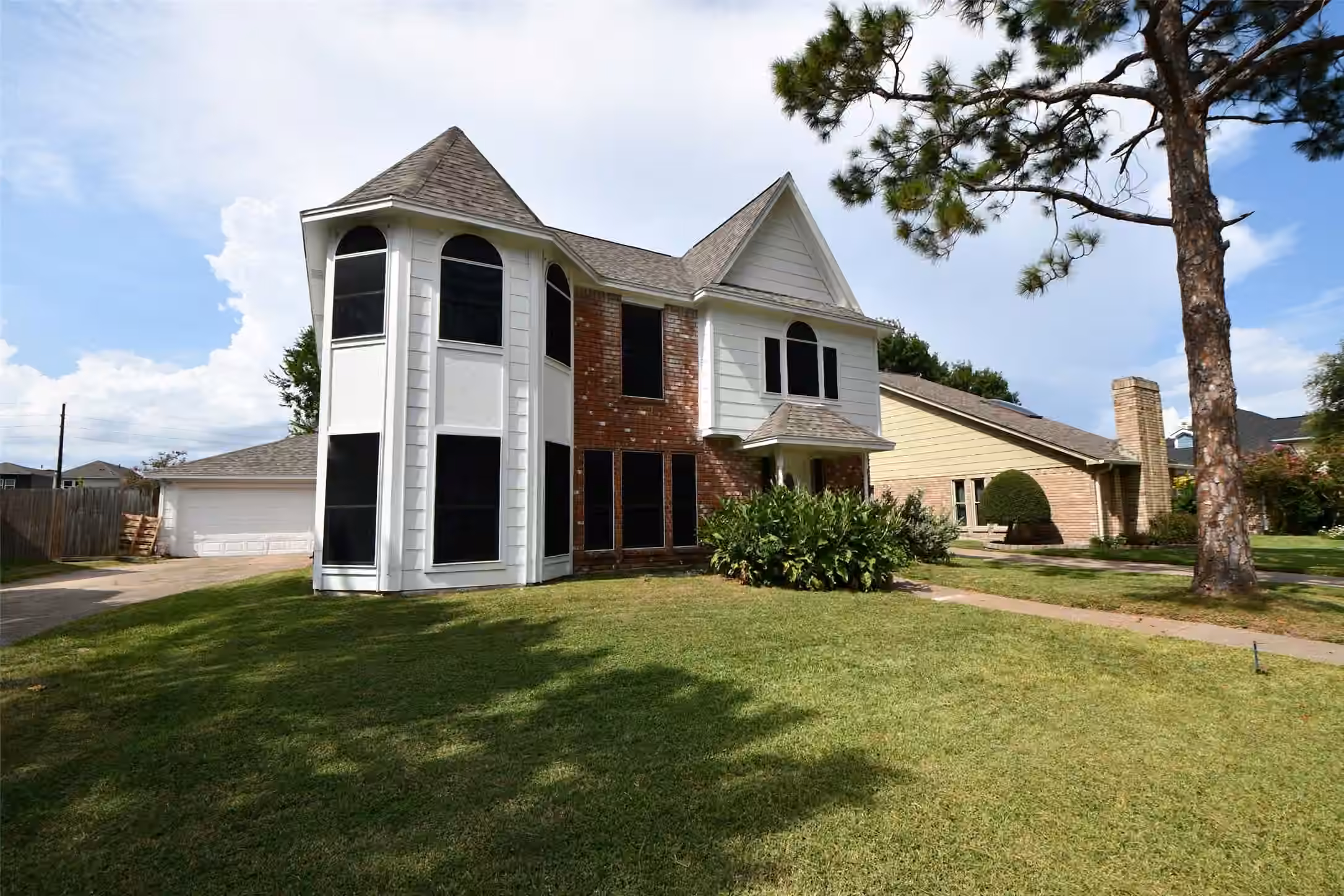 Photo 2 of 14706 W Bend Drive, Houston, TX