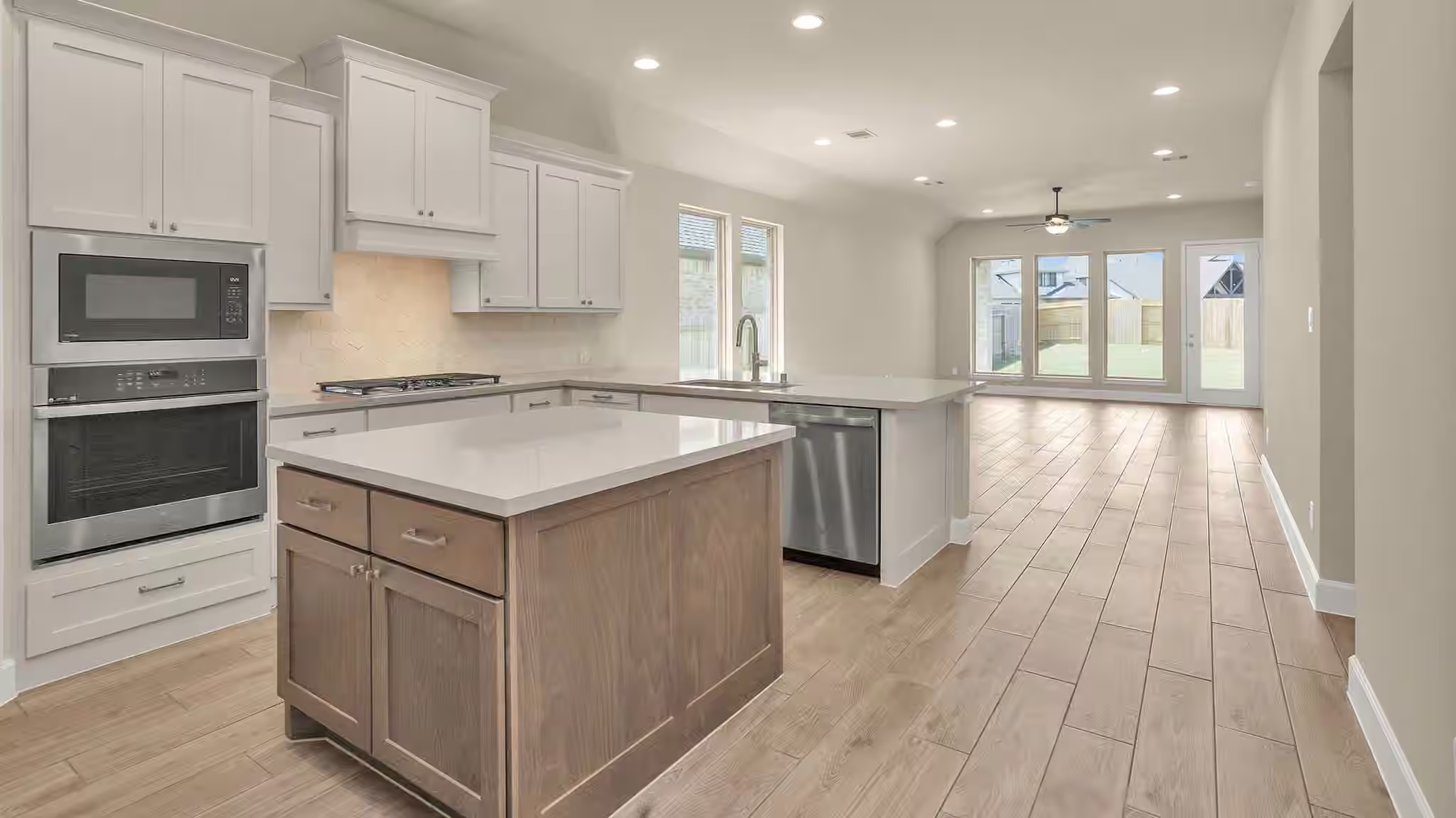 Photo 4 of 438 Audubons Shearwater Way, Magnolia, TX