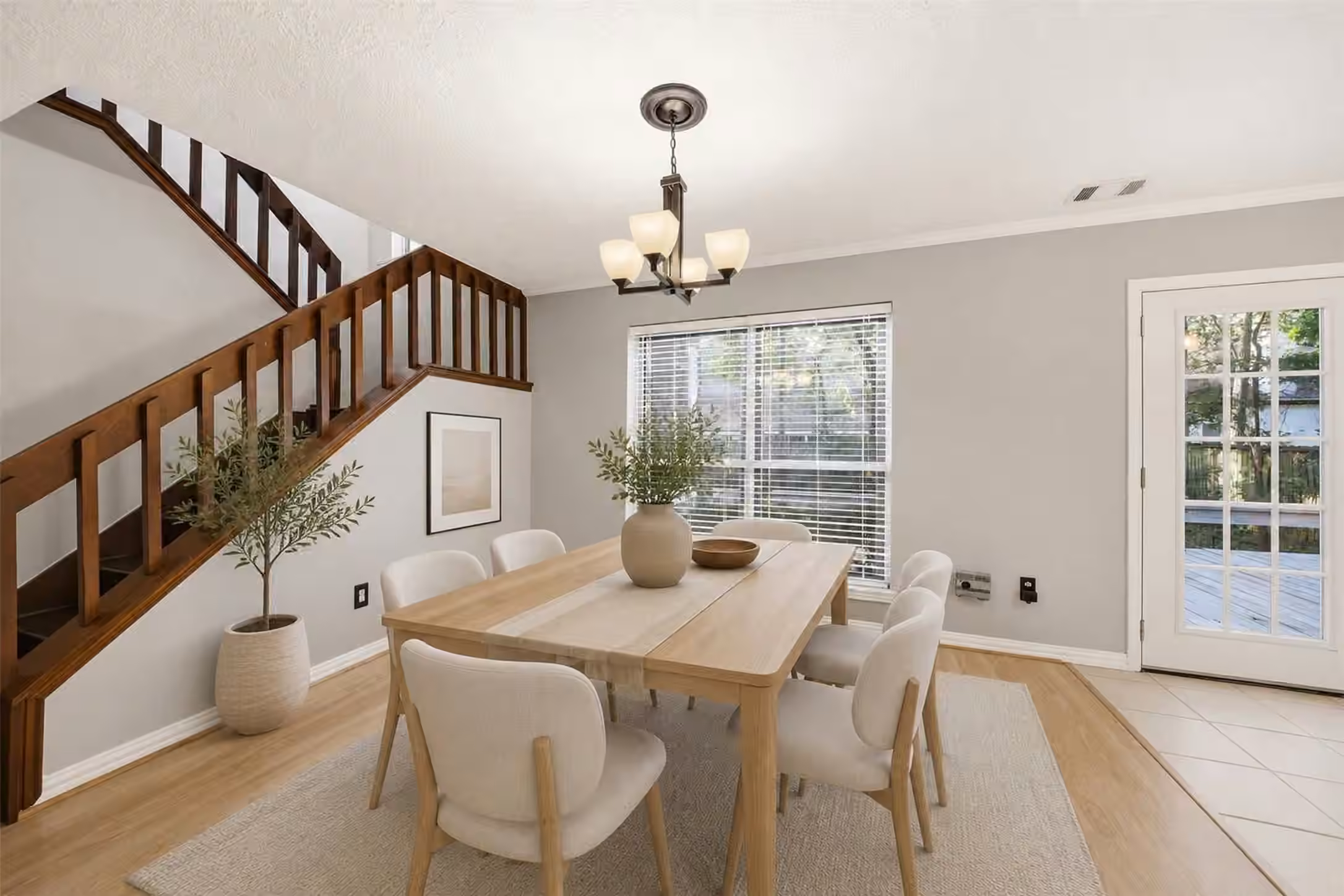 Photo 4 of 71 TIMBERSPIRE Lane, The Woodlands, TX