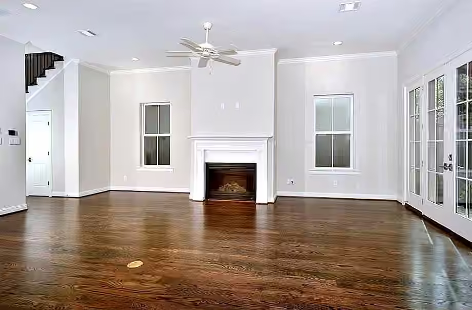 Photo 5 of 215 Willow Street, Shenandoah, TX