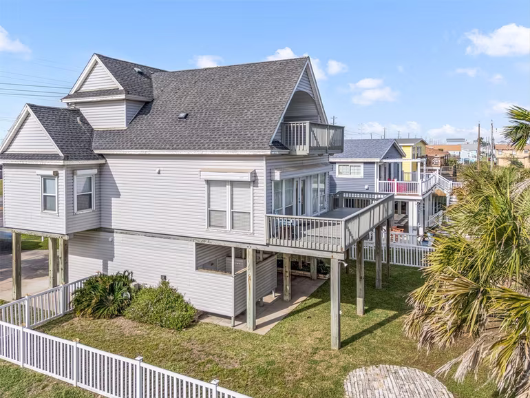 Photo 4 of 21519 San Luis Pass Road, Galveston, TX