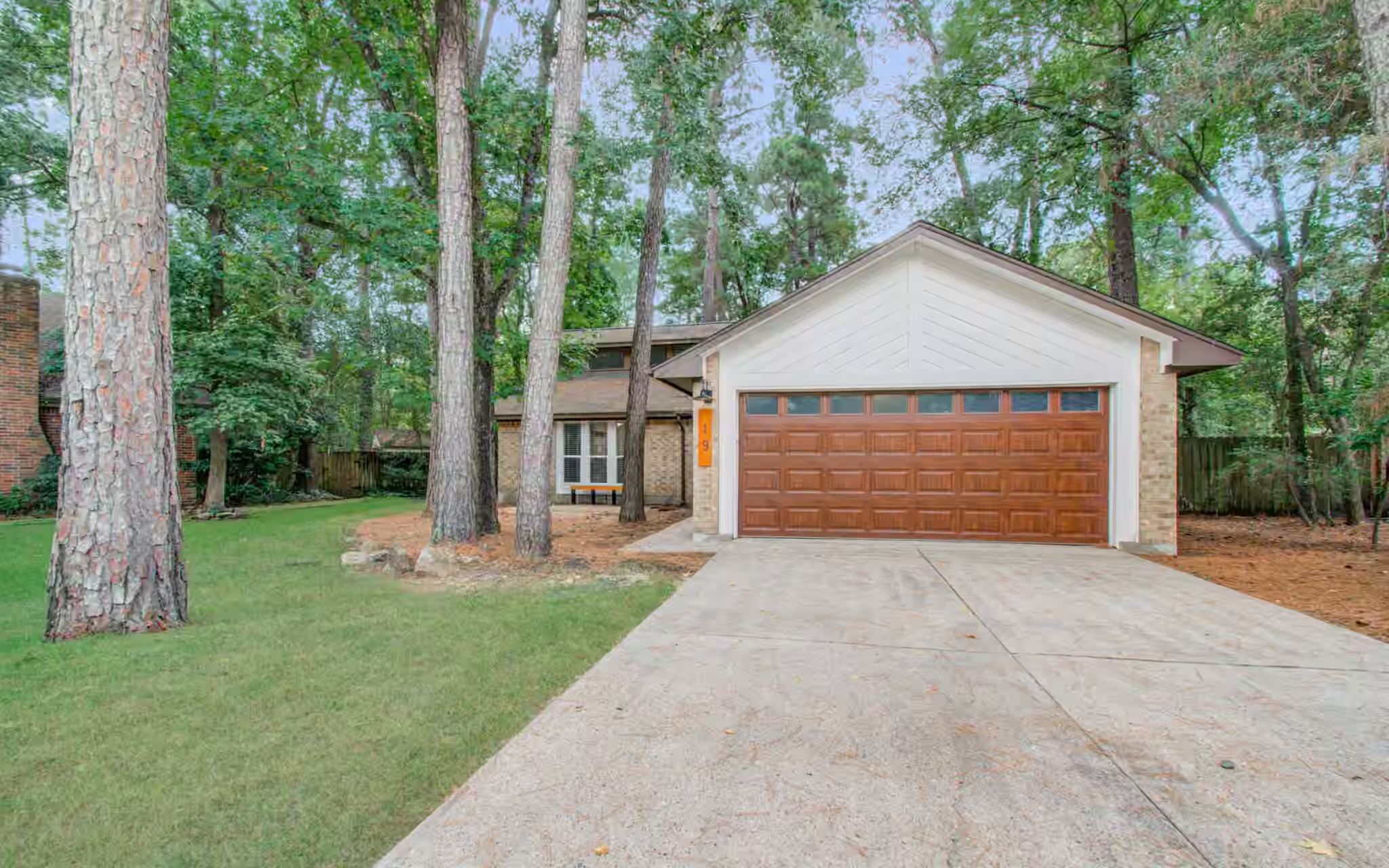 Photo 5 of 19 Tremont Woods Court, The Woodlands, TX