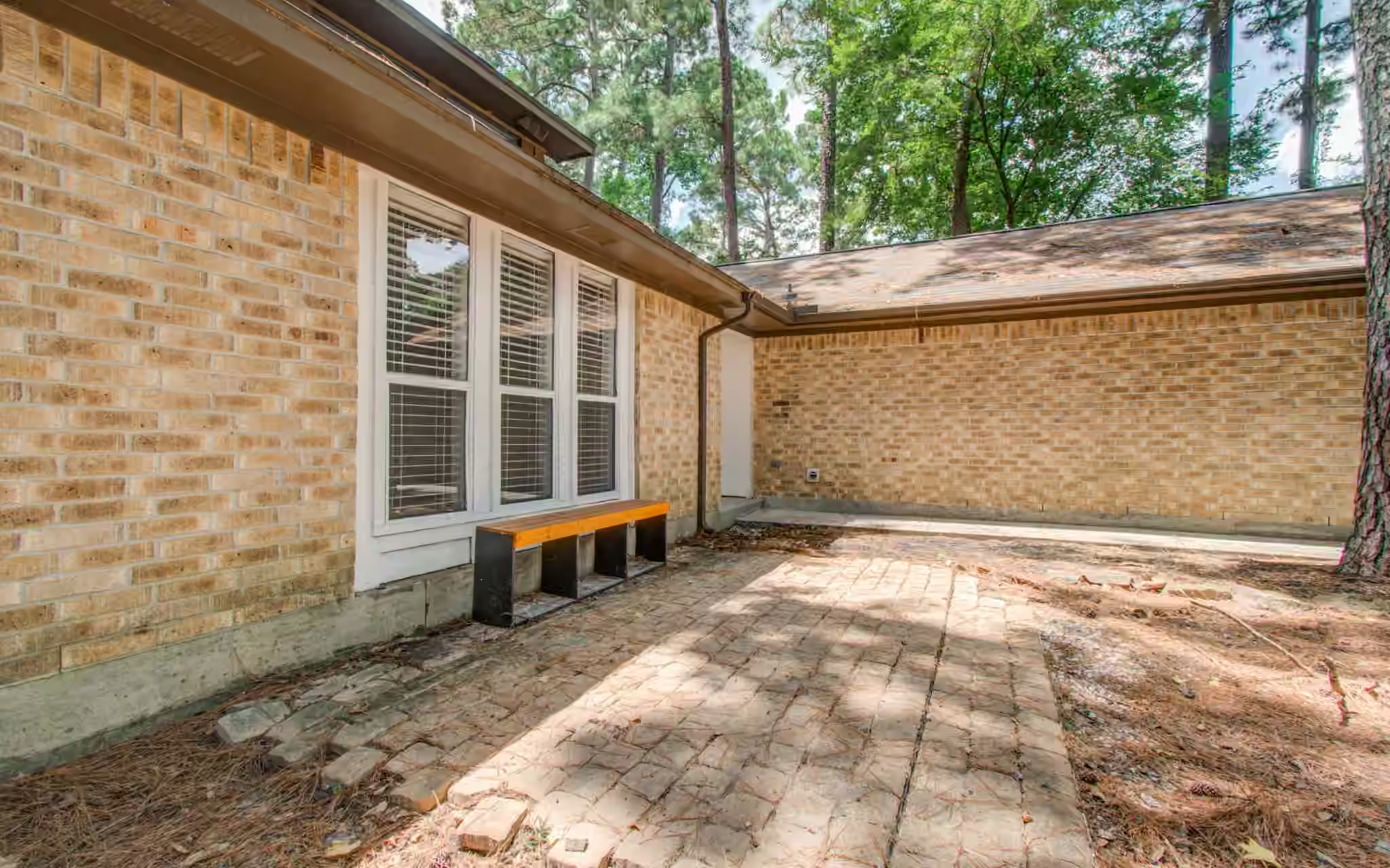 Photo 7 of 19 Tremont Woods Court, The Woodlands, TX
