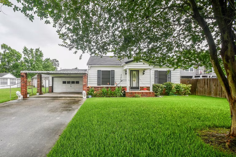 Photo of 7409 S Hall Street S, Houston, TX 77028