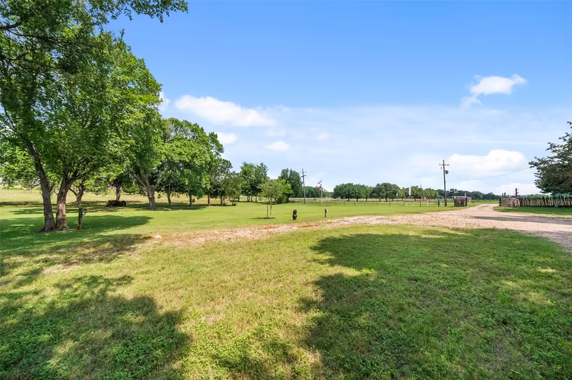 Photo 4 of 6448 Fm 2 Road, Navasota, TX