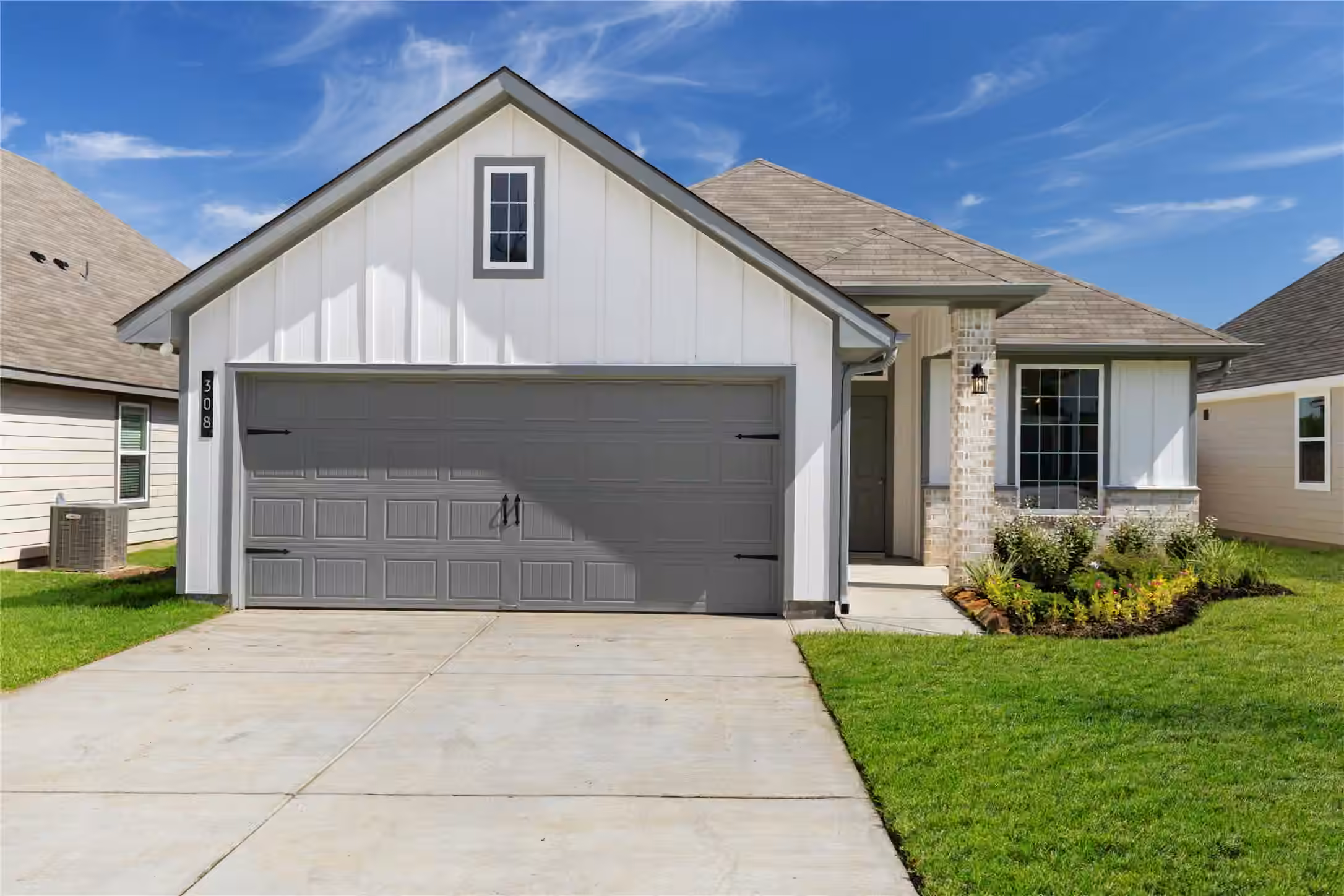 Photo of 308 Rockbridge Drive, Huntsville, TX 77340