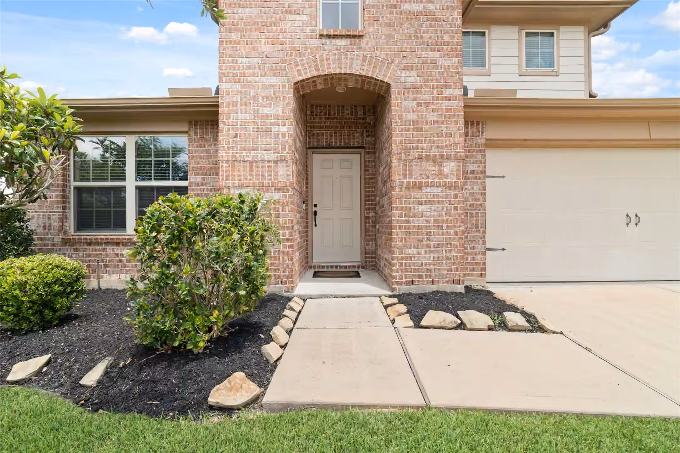 Photo 2 of 29203 Vernon Forest Court, Katy, TX