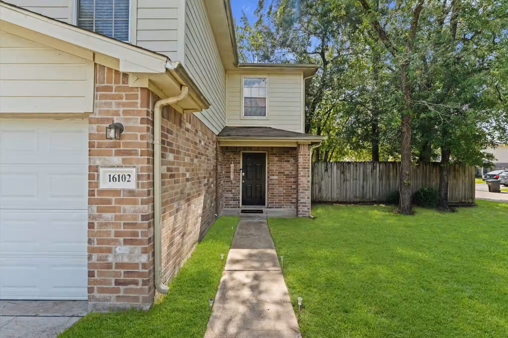 Photo 7 of 16102 Mesa Boulevard, Humble, TX