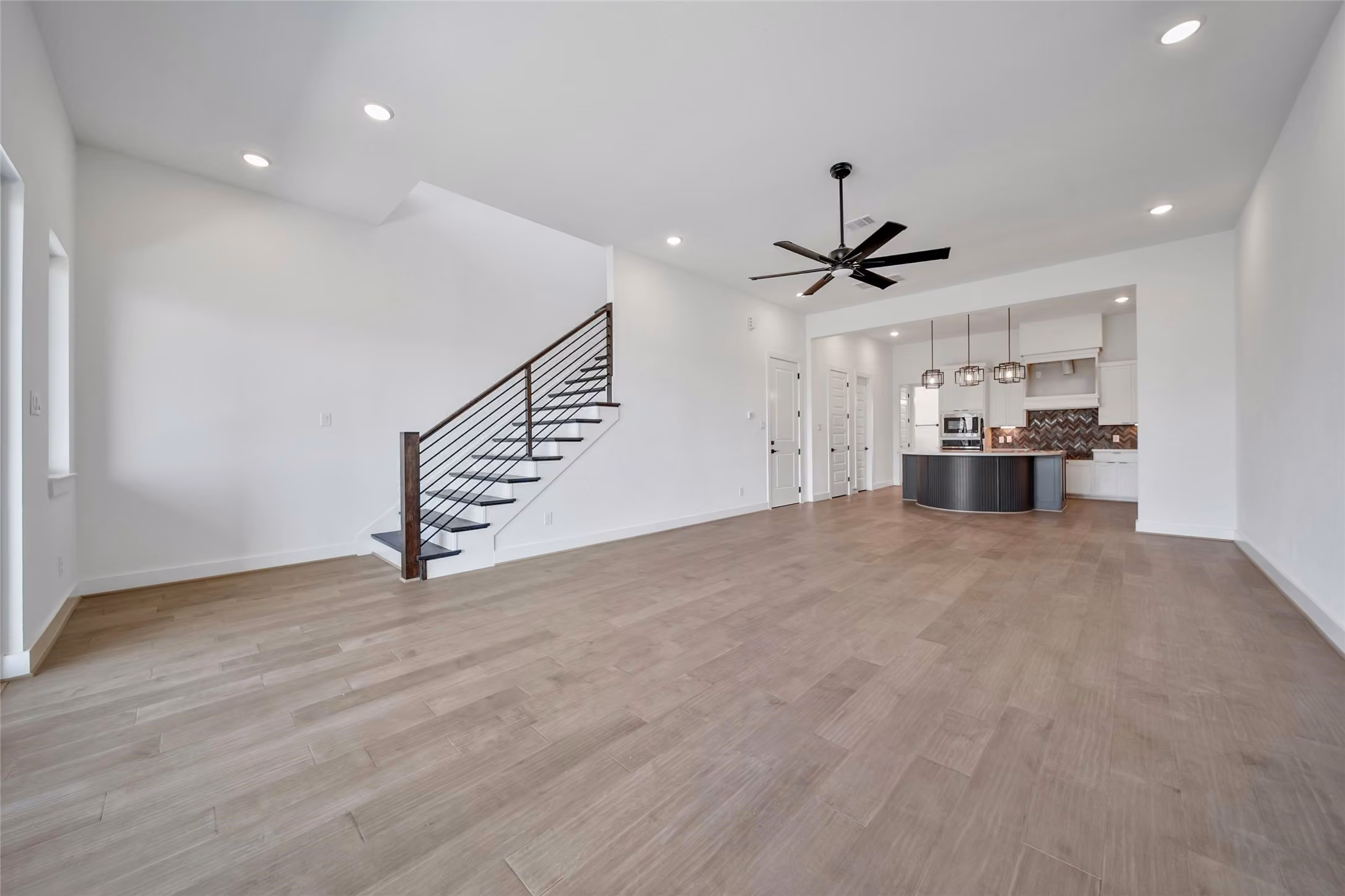 Photo 3 of 4406 Tucker Lane, Seabrook, TX