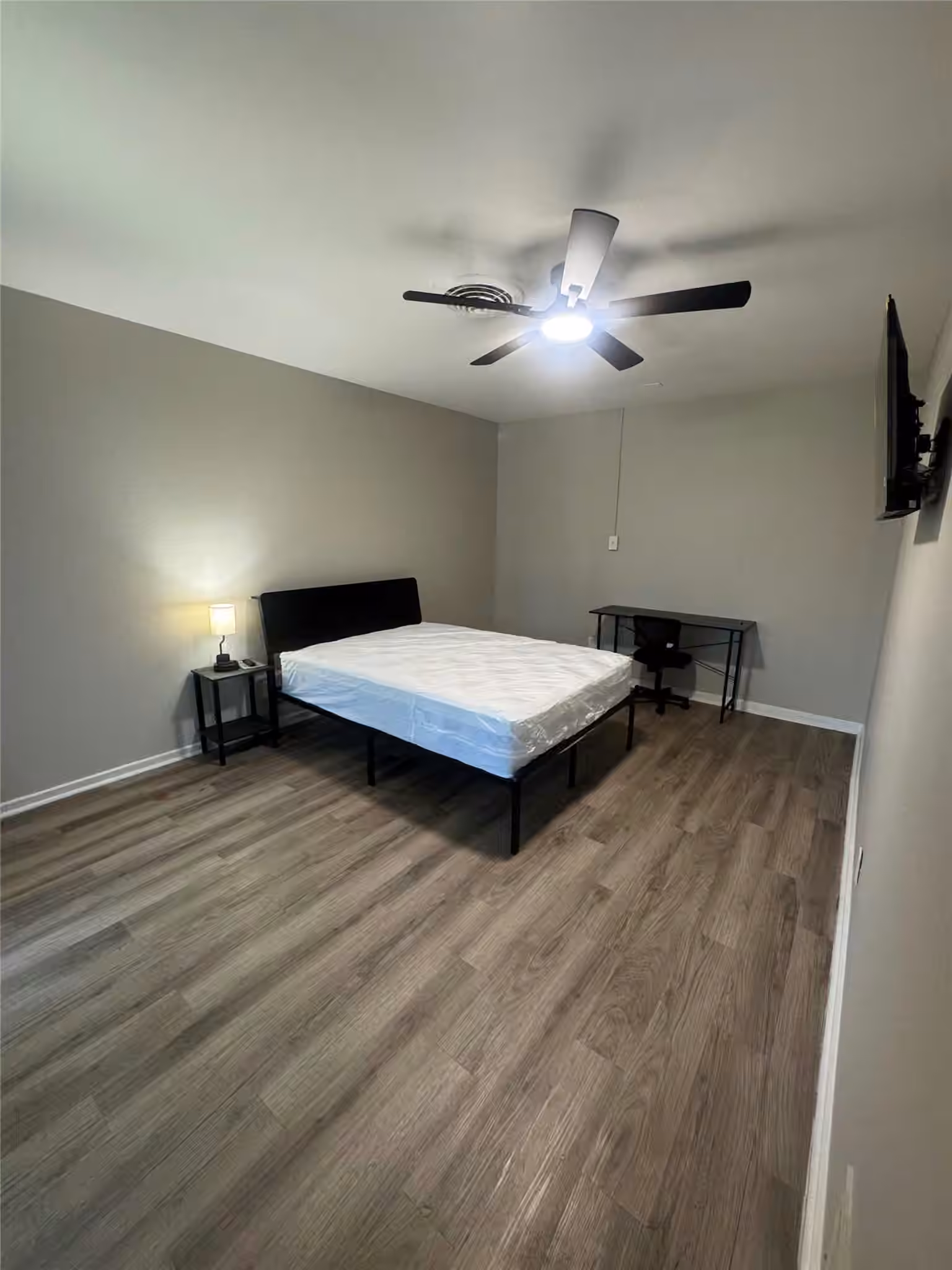 Photo 3 of 5838 Reed Road, Houston, TX