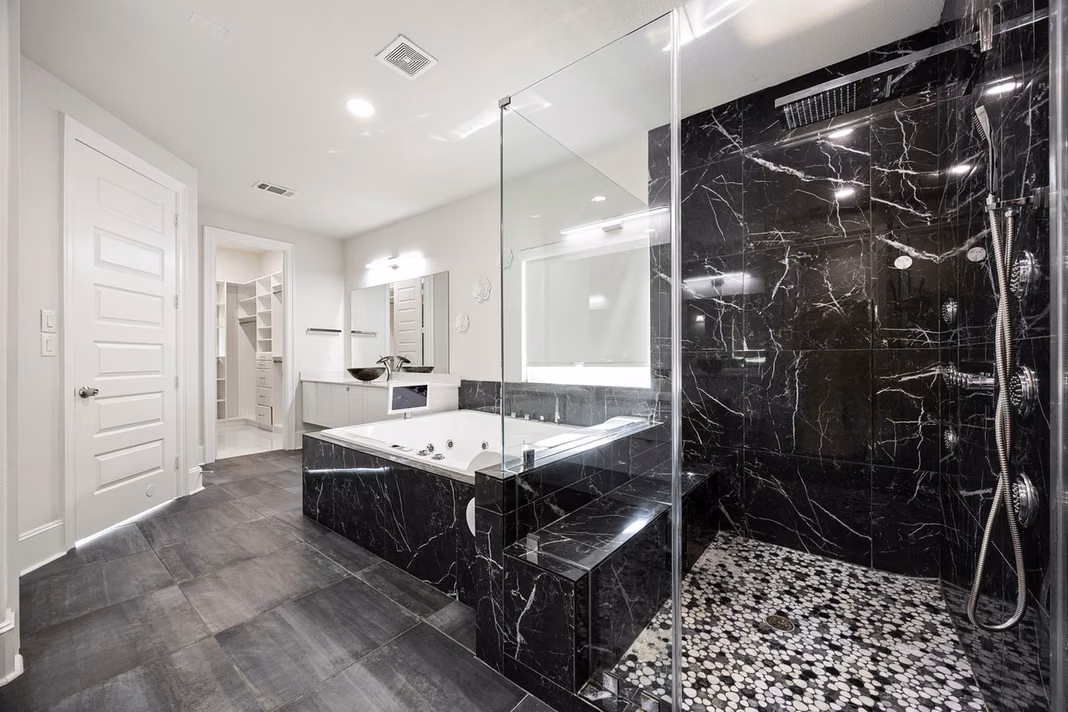 Photo 4 of 15726 Ballater Ridge Lane, Humble, TX