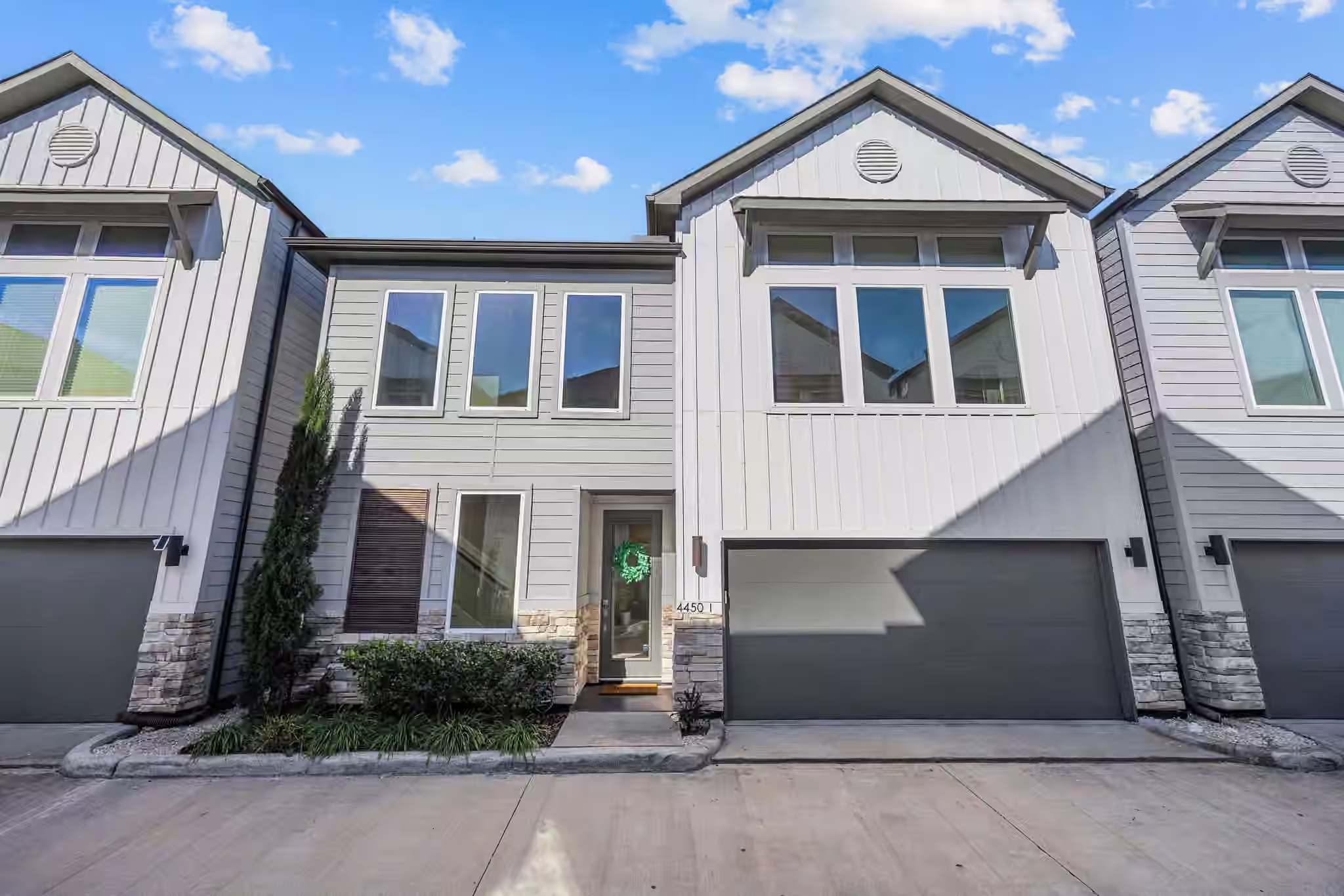 Photo of 4450 W Tidwell Road I, Houston, TX