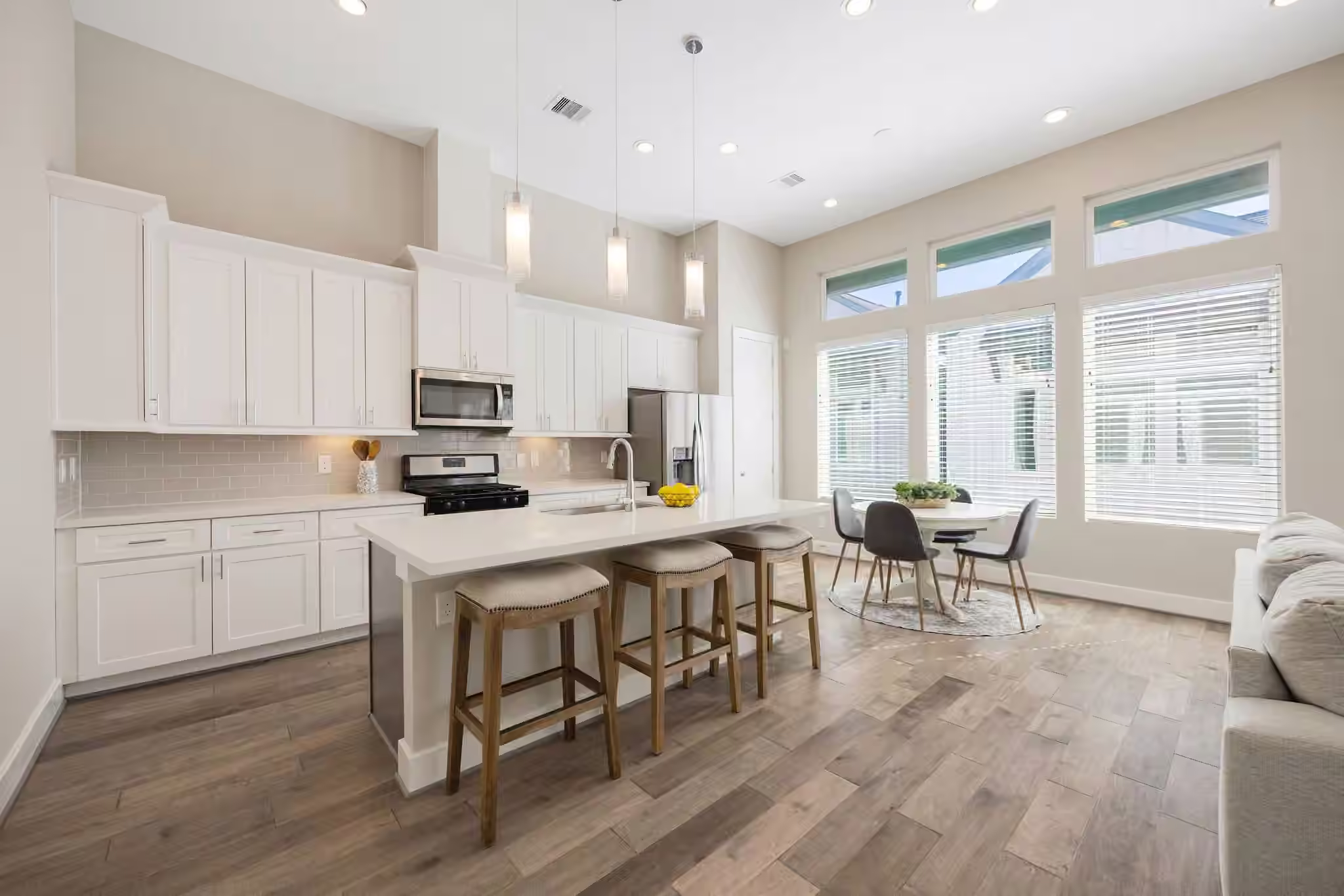 Photo 5 of 4450 W Tidwell Road I, Houston, TX