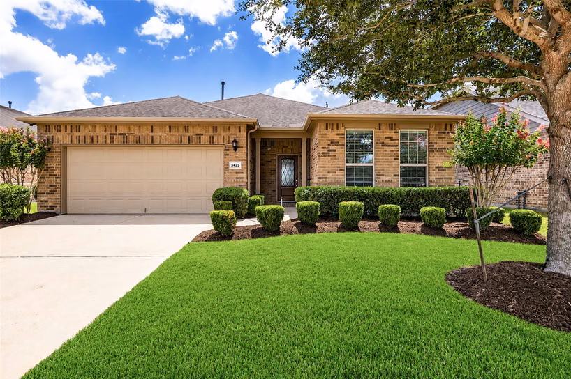 Photo 2 of 3423 Satin Leaf Lane, Richmond, TX
