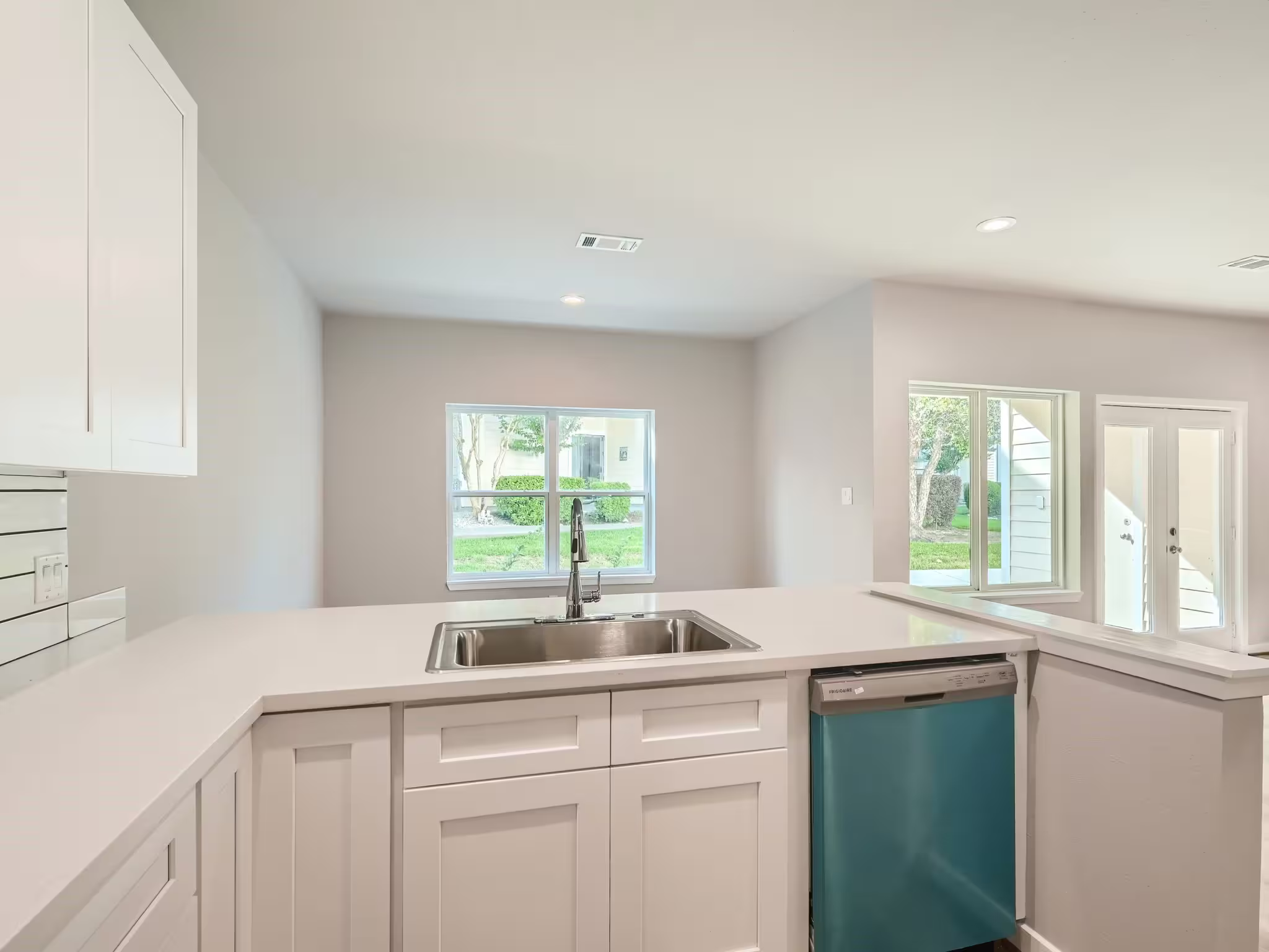 Photo 4 of 12565 Melville Drive 321, Montgomery, TX