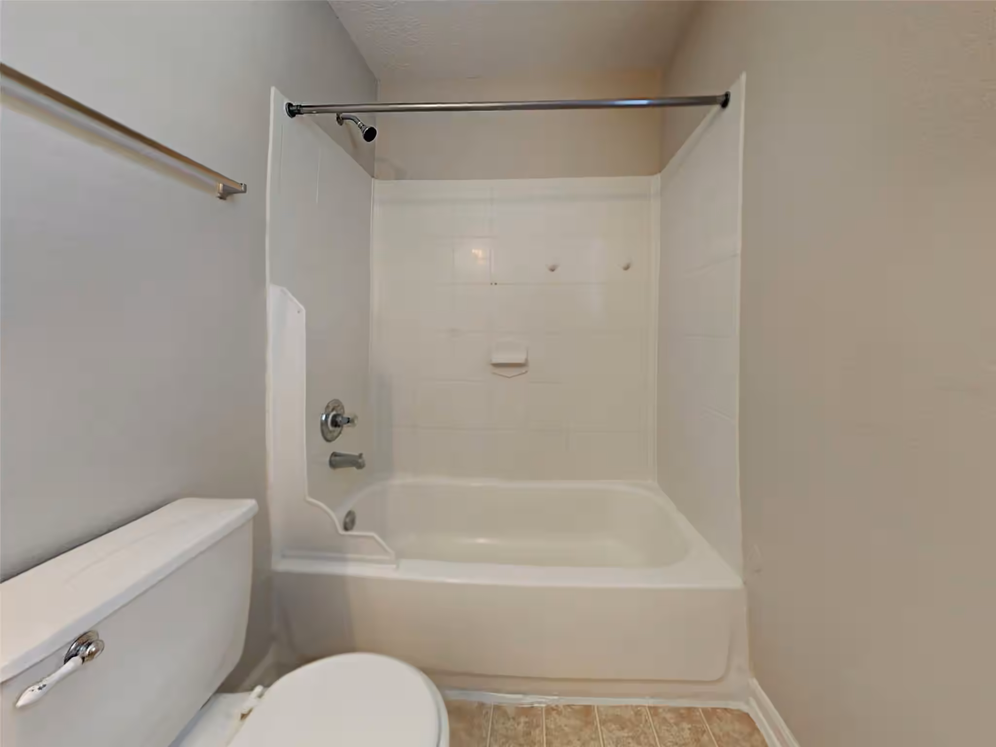 Photo 3 of 19023 Remington Park Drive, Houston, TX