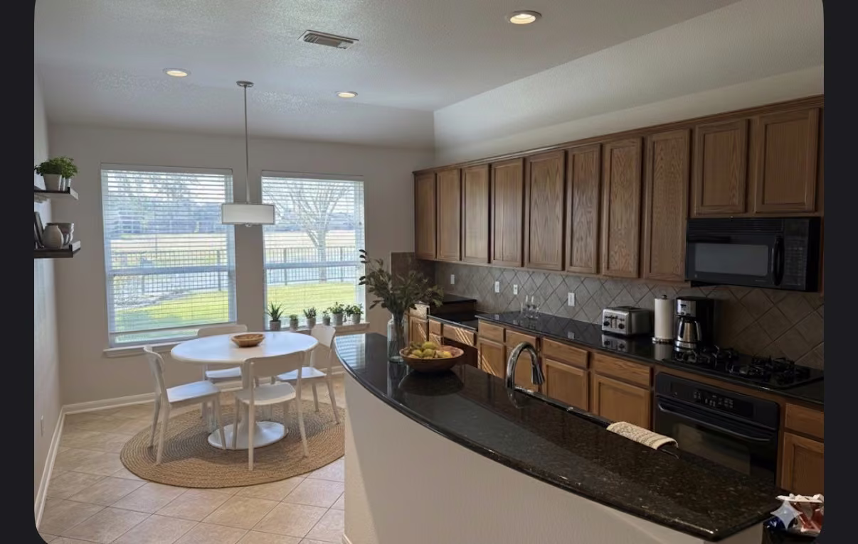 Photo 7 of 2714 White Falls Drive, Pearland, TX