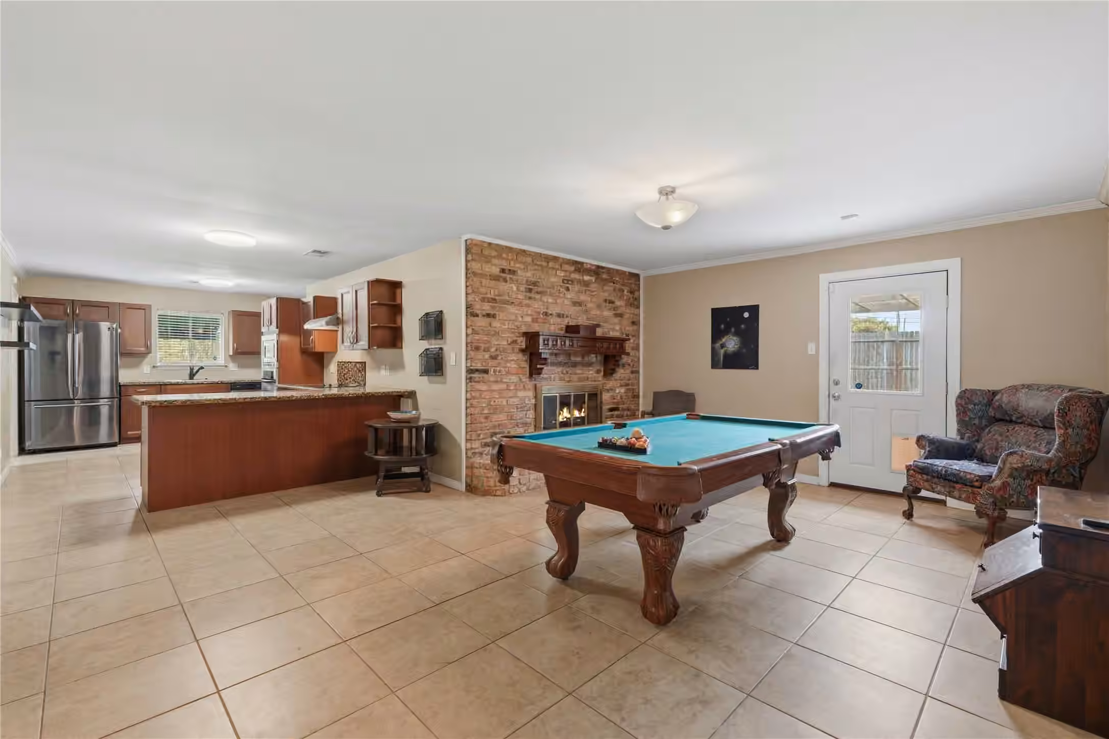 Photo 2 of 9546 Meadowvale Drive, Houston, TX
