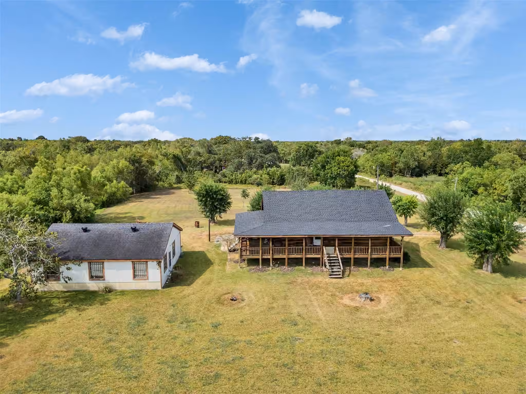 Photo of 4703 Lake Drive, Brazoria, TX 77422