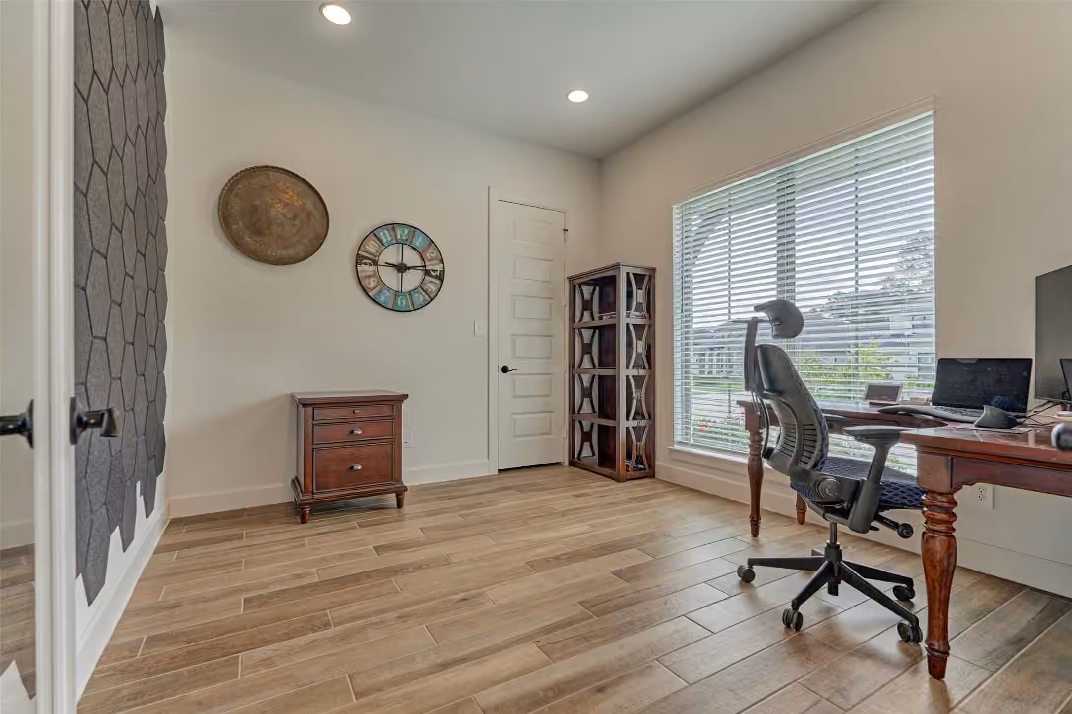 Photo 4 of 15650 Audubon Park Drive, Magnolia, TX