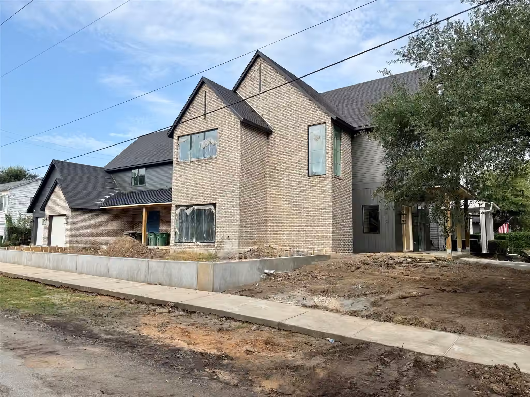 Photo 4 of 1002 E 6TH 1/2 Street, Houston, TX