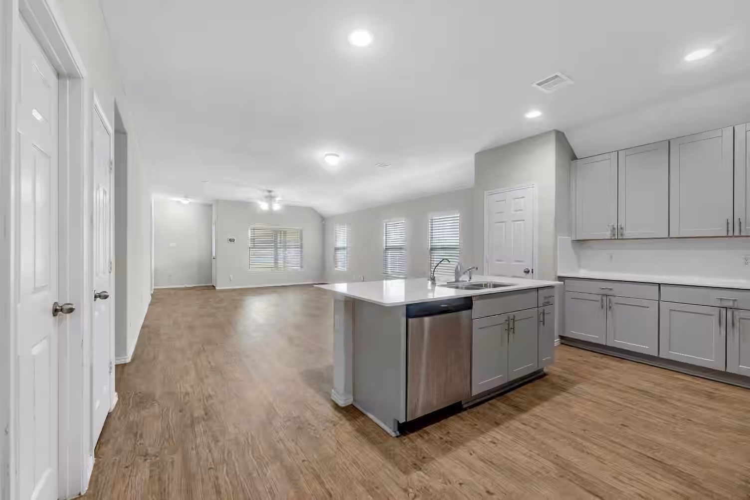 Photo 4 of 18922 Cedar Moss Court, New Caney, TX