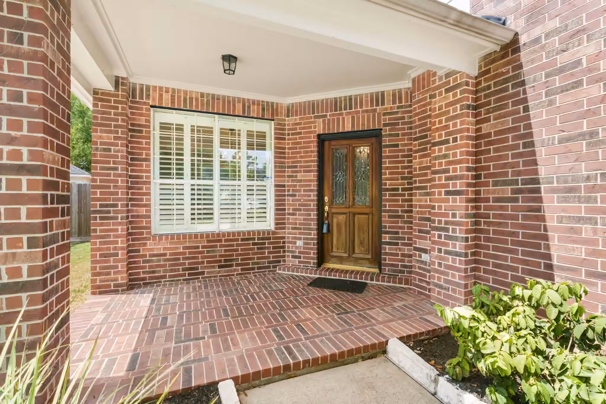 Photo 2 of 13743 Sherburn Manor Drive, Cypress, TX