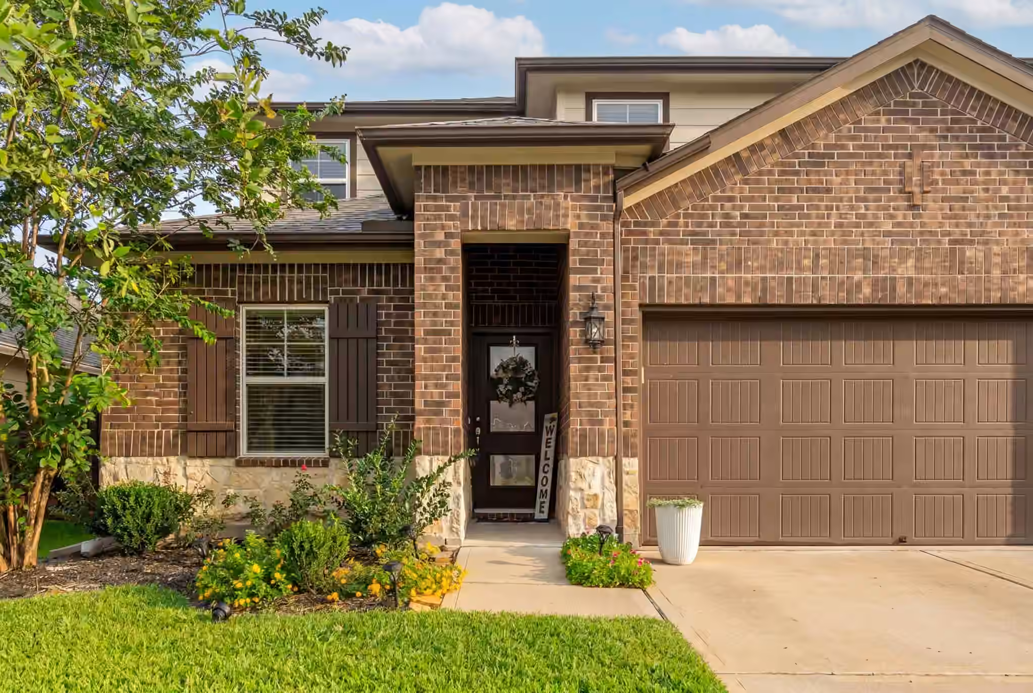 Photo 3 of 12820 S Winding Pines Drive, Tomball, TX