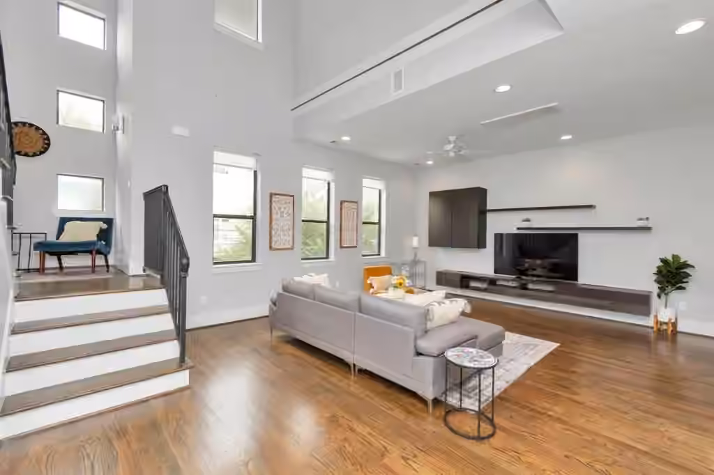 Photo 7 of 2119 Hadley Street, Houston, TX