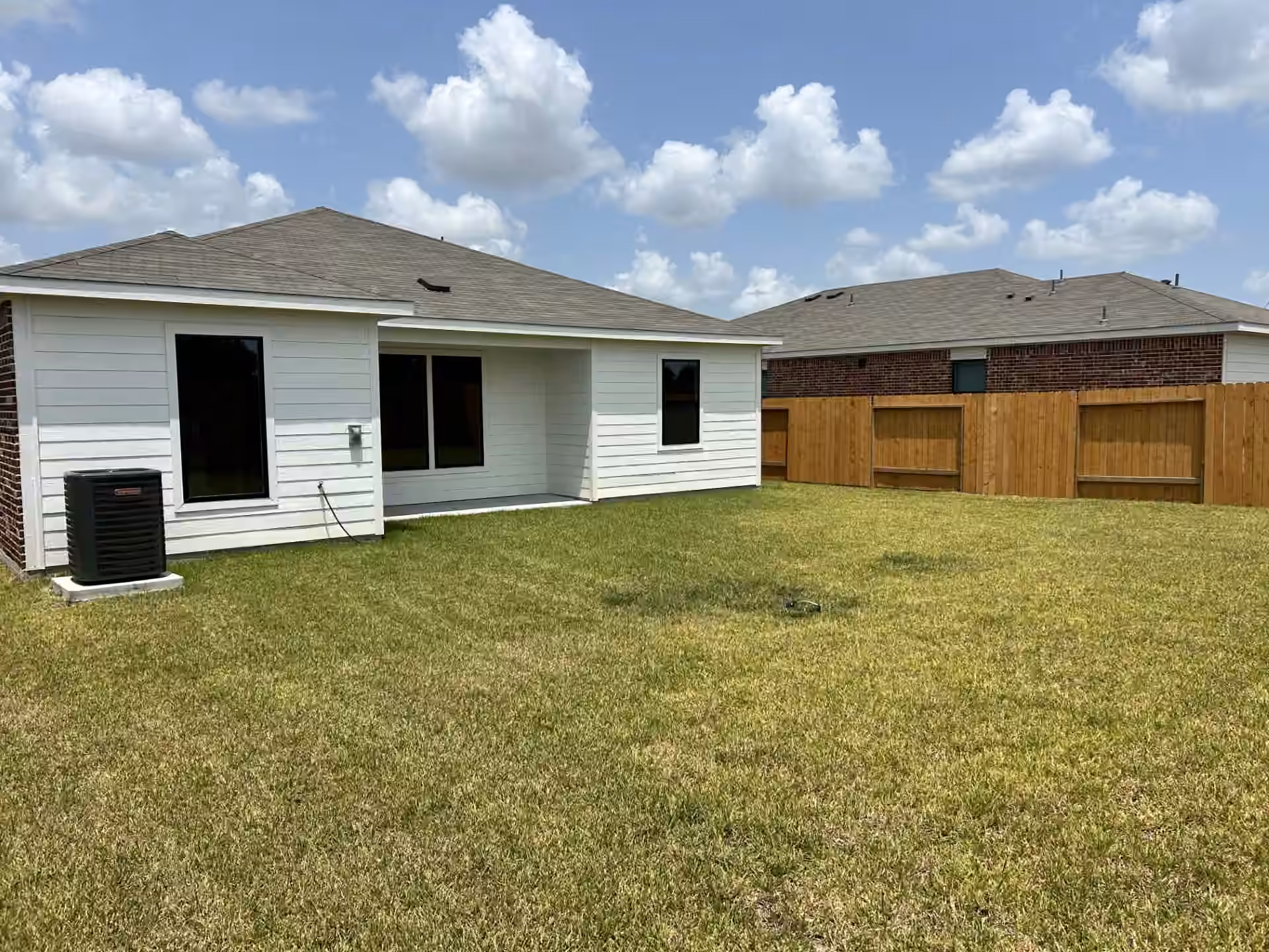 Photo 2 of 1605 Jean Meadow Drive, Rosenberg, TX