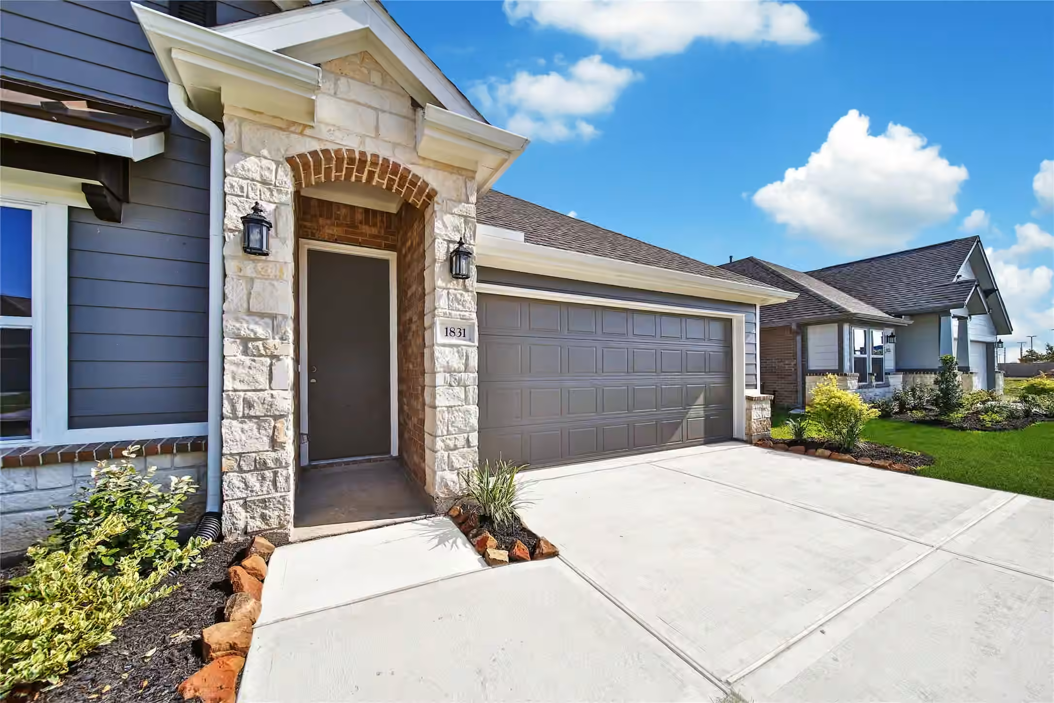 Photo 2 of 1831 Rory Christine Drive, Rosharon, TX