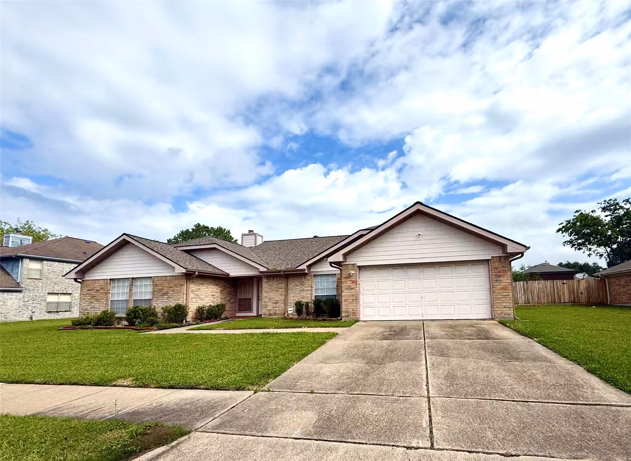 Photo 2 of 16210 Canario Drive, Houston, TX