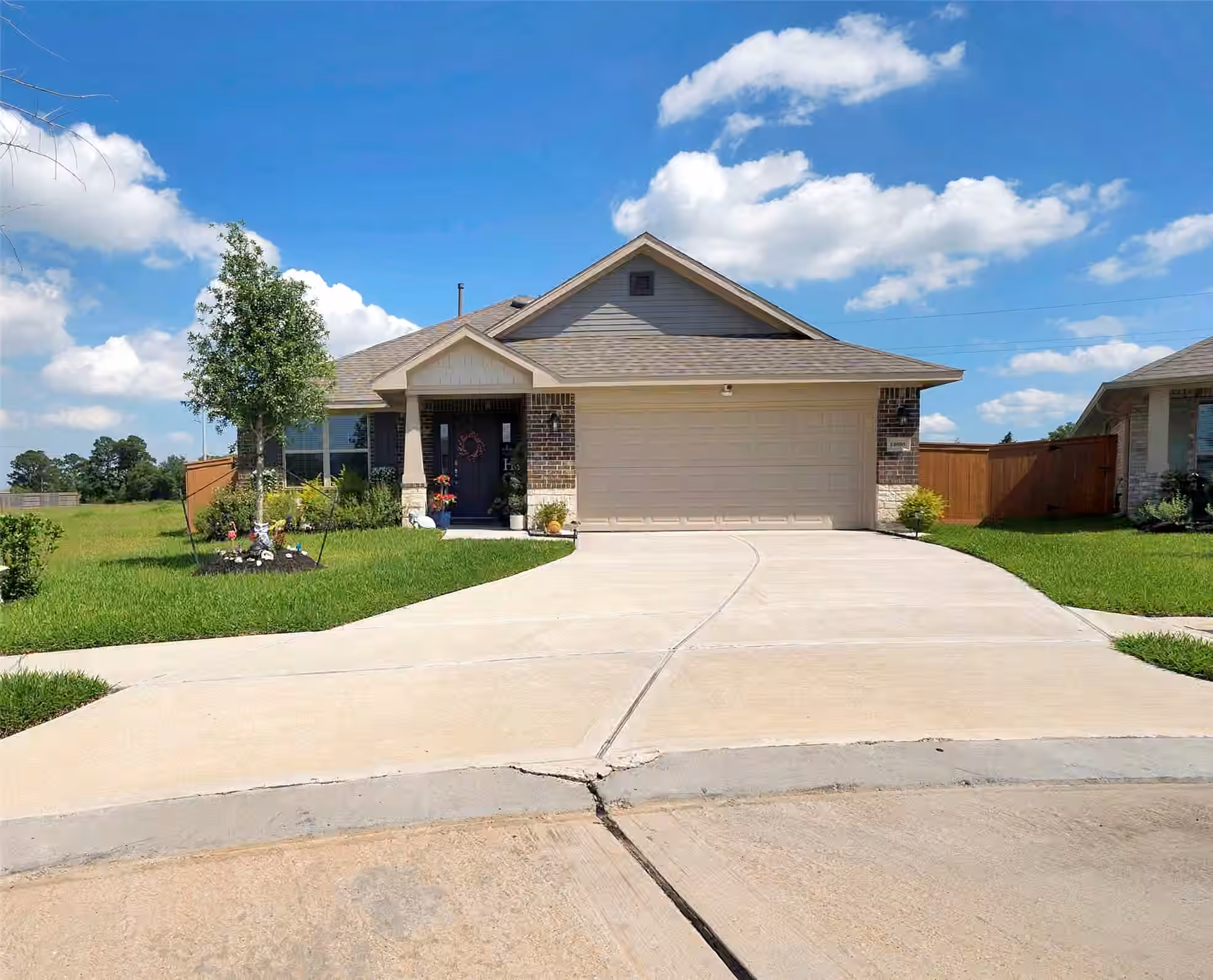 Photo of 14005 Seneca Lake Court, Texas City, TX 77568