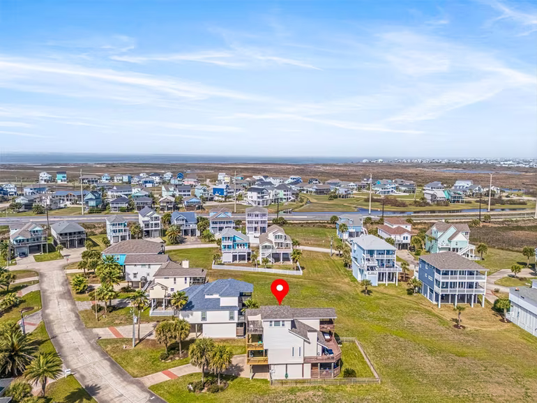 Photo 4 of 4119 Courageous Lane, Galveston, TX