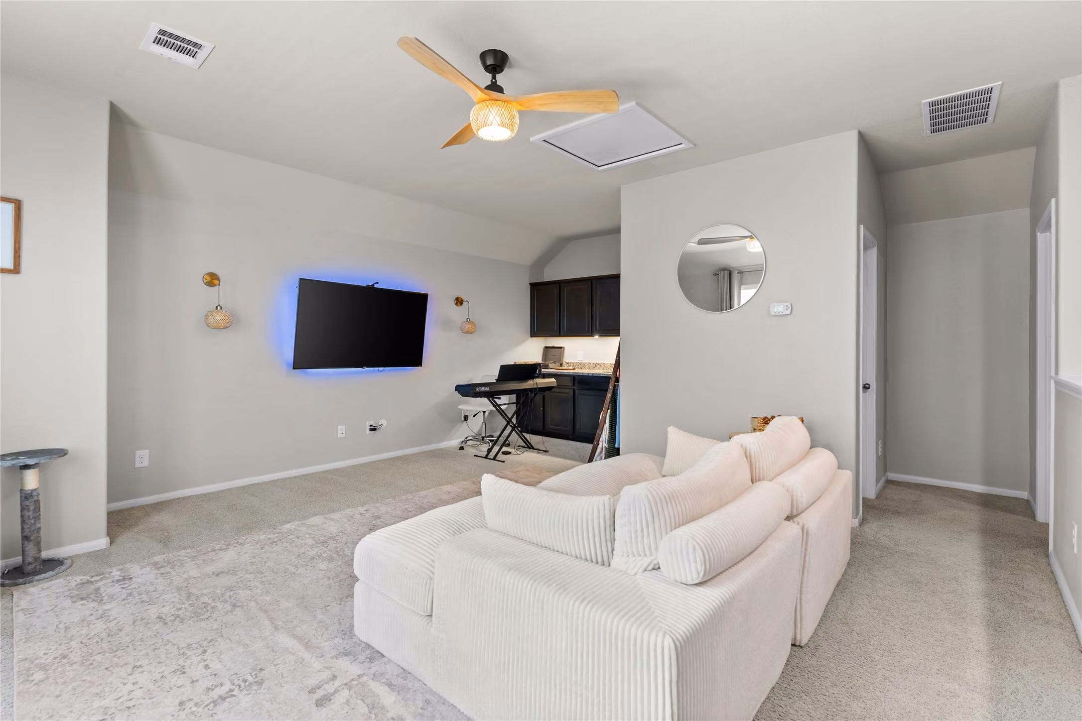 Photo 4 of 2711 Bay Laurel Lane, Conroe, TX