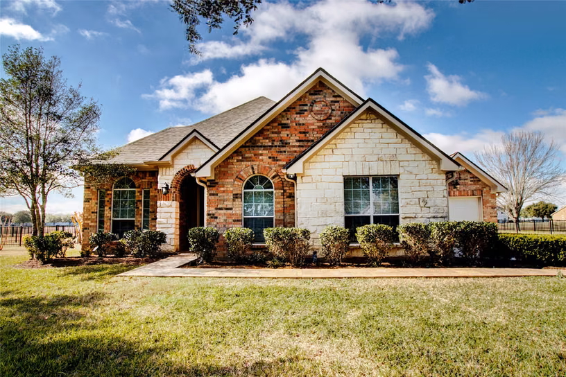 Photo of 3327 River Bend Drive, Rosenberg, TX