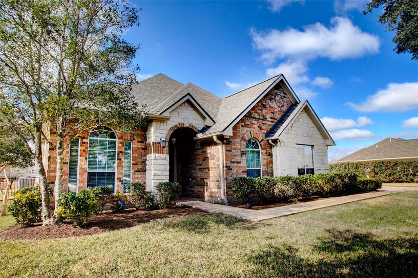 Photo 4 of 3327 River Bend Drive, Rosenberg, TX