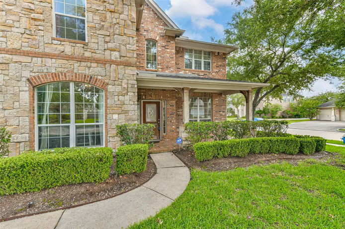 Photo 3 of 12206 Bell Creek Drive, Pearland, TX