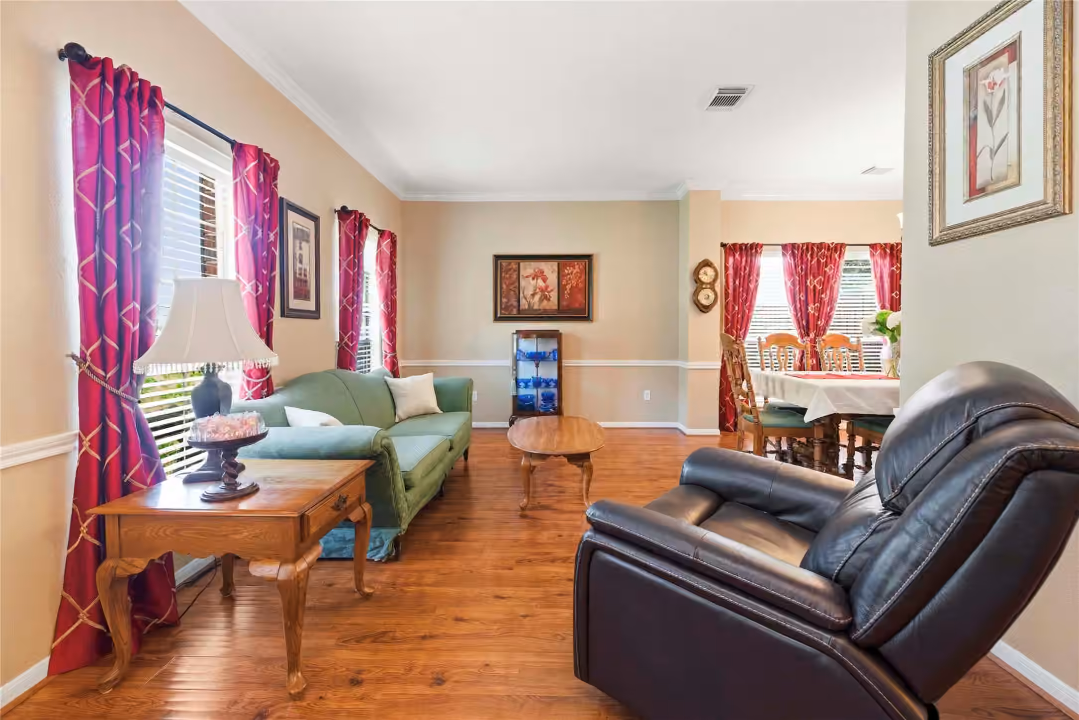 Photo 4 of 15831 Jamie Lee Drive, Houston, TX