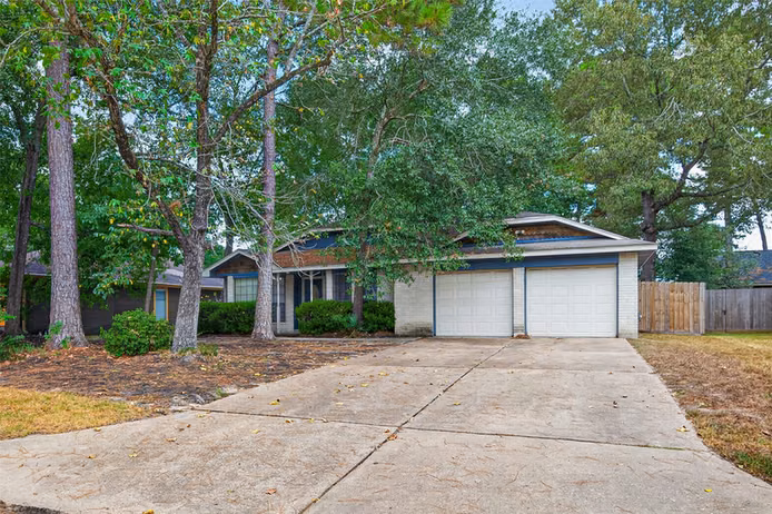 Photo of 2931 Parkwood Manor Drive, Houston, TX 77339