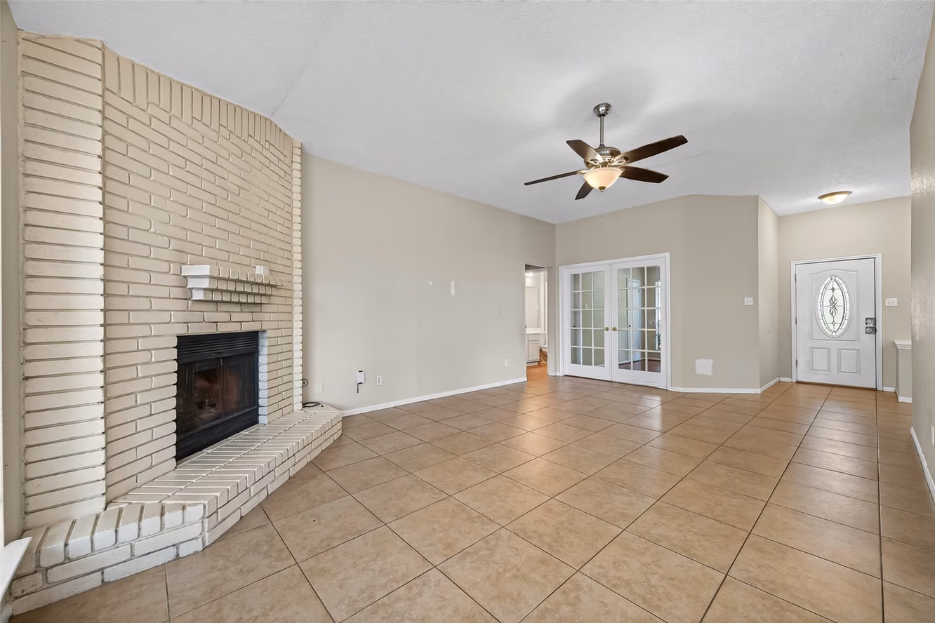 Photo 4 of 2931 Parkwood Manor Drive, Houston, TX