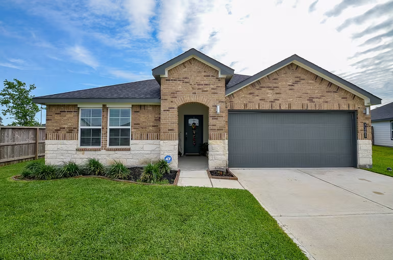Photo 2 of 7203 Dawn View Lane, Richmond, TX