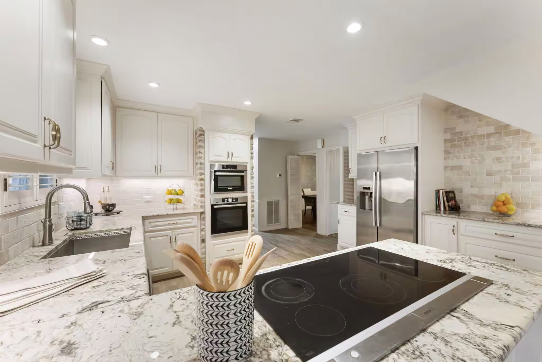 Photo 3 of 13643 Glen Erica Drive, Houston, TX