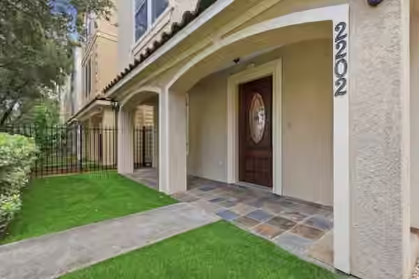 Photo 5 of 2202 Colorado Street, Houston, TX