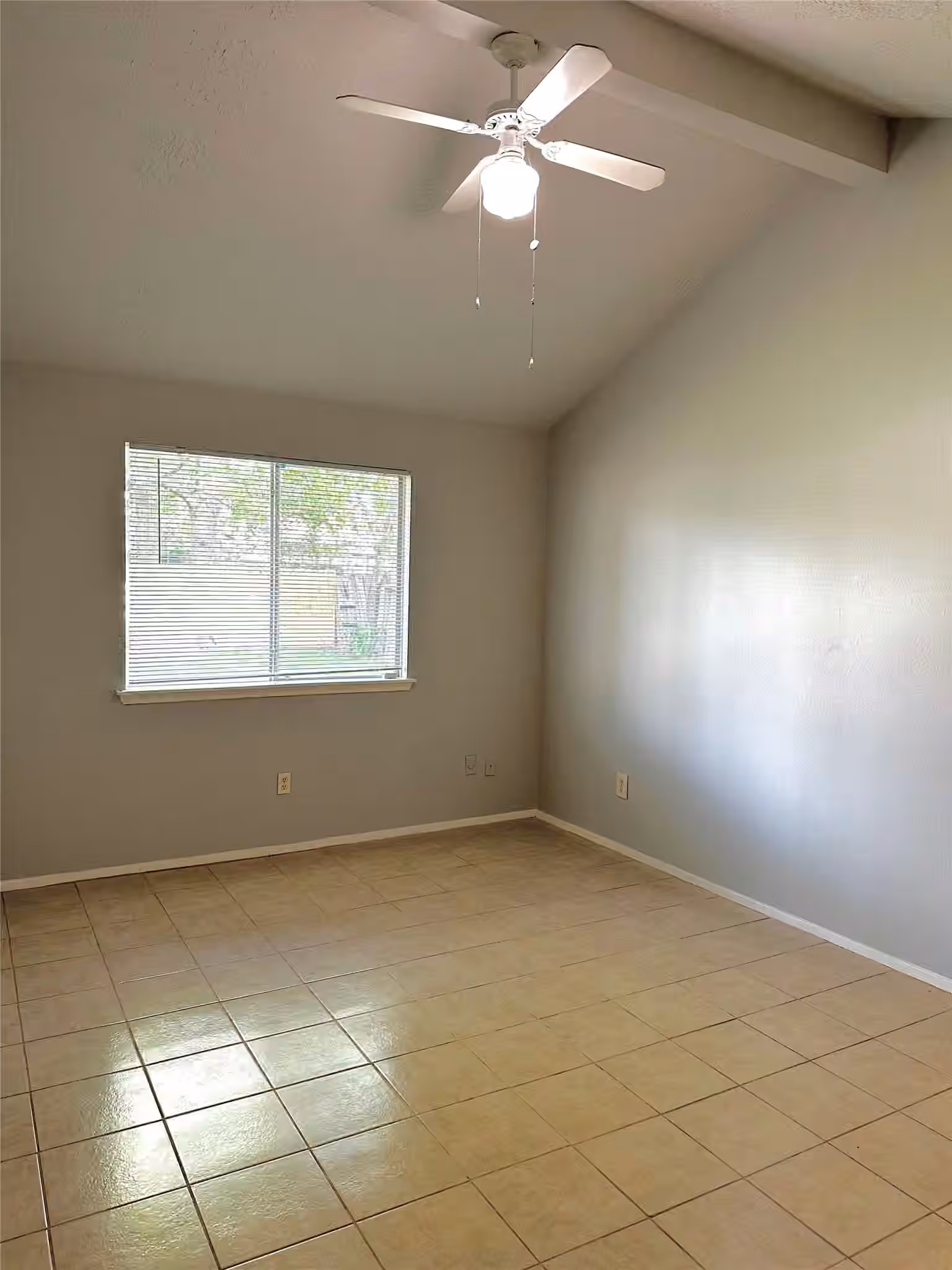 Photo 5 of 2351 Spring Dusk Lane, Spring, TX