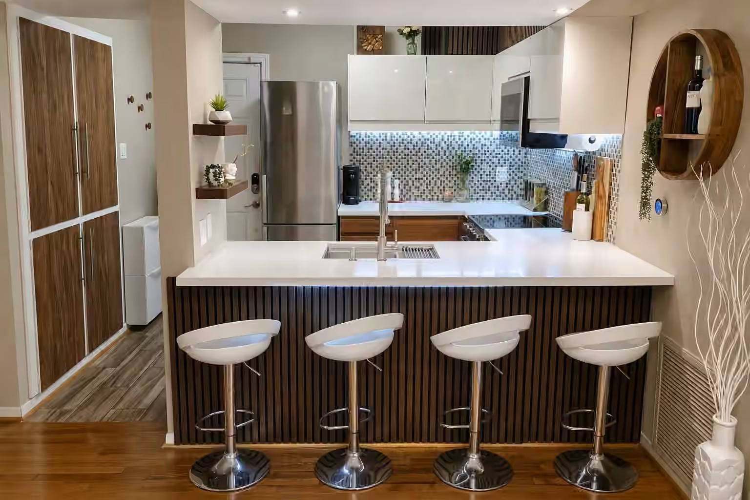 Photo 4 of 909 Silber Road 28E, Houston, TX